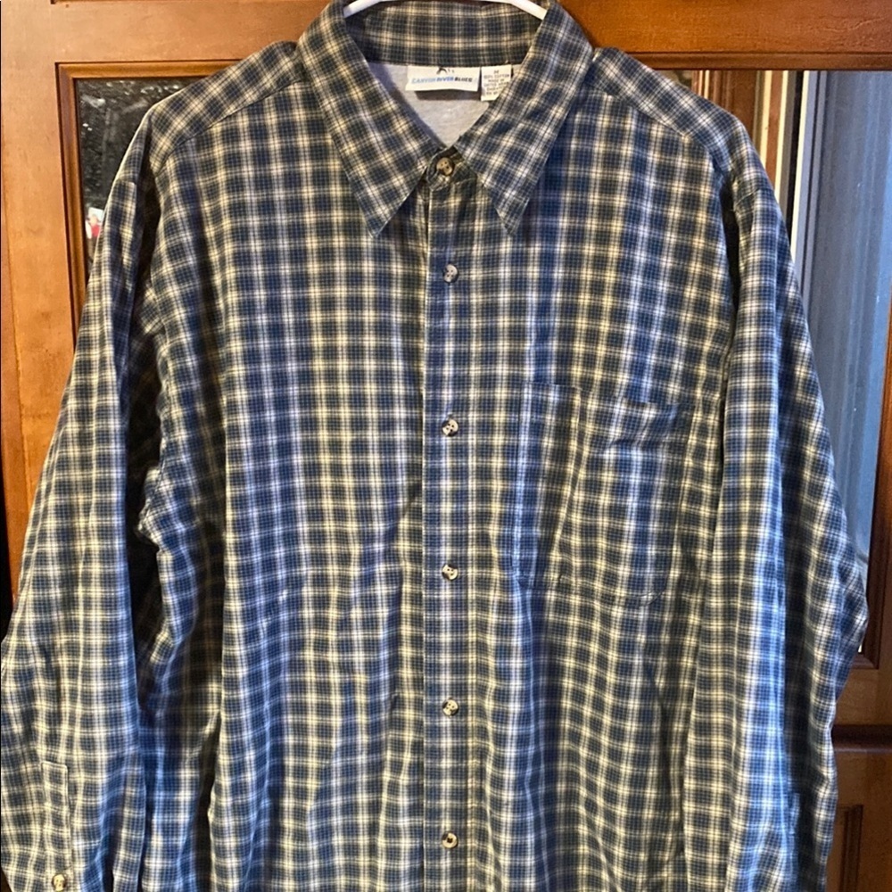 Blue Gingham Casual Button Down Men’s Shirt-Medium Comfortable Relaxed Fall